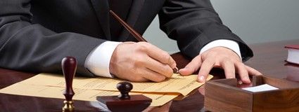 Bancalero Abogados Firmando